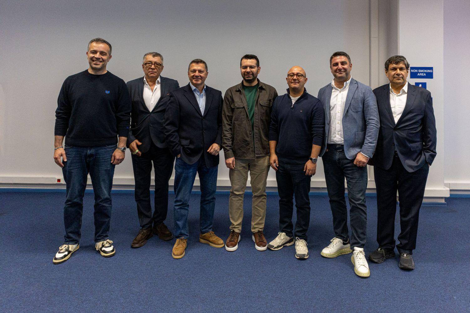 Yeni OGD Yönetim Kurulu üyeleri toplu fotoğrafta
